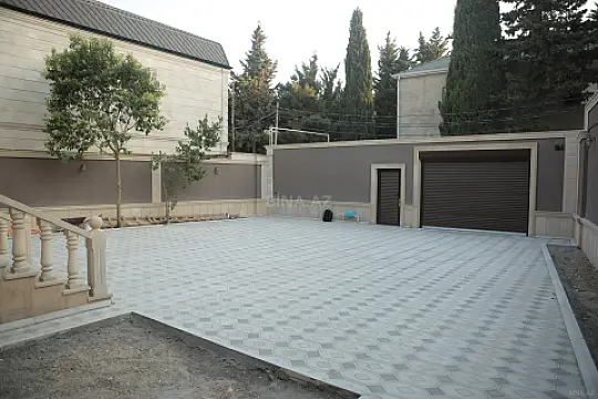 Satılır 6 otaqlı həyət evi 375 m²