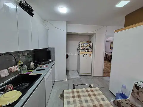 Satılır 3 otaqlı mənzil 66 m²