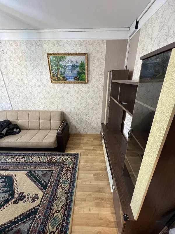 Kirayə verilir 2 otaqlı mənzil 45 m²