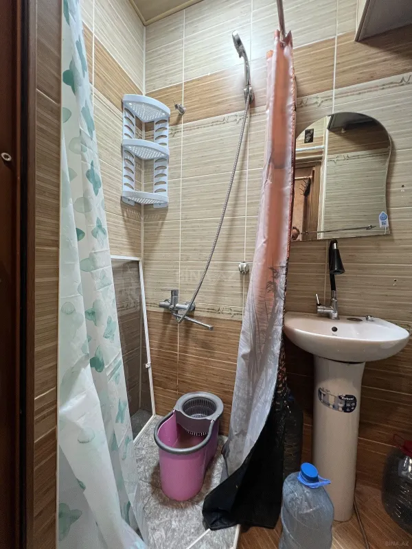 Kirayə verilir 2 otaqlı mənzil 45 m²