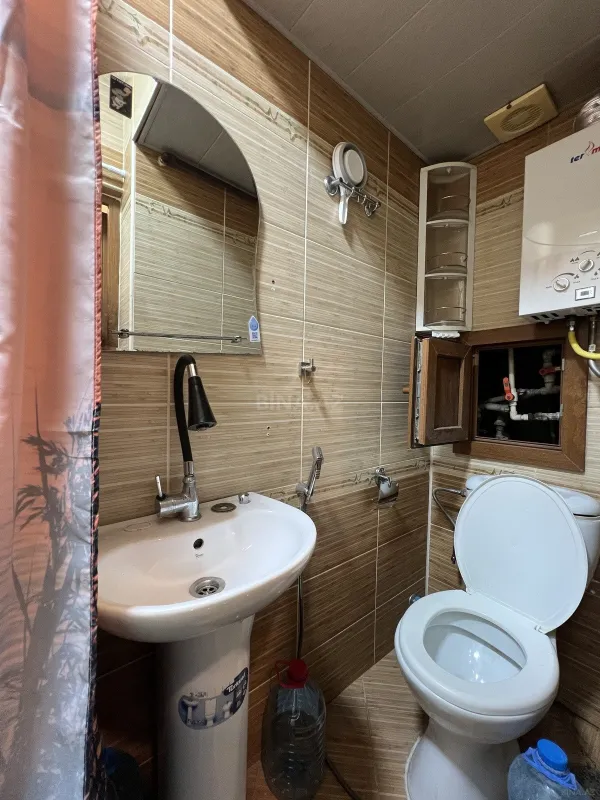 Kirayə verilir 2 otaqlı mənzil 45 m²