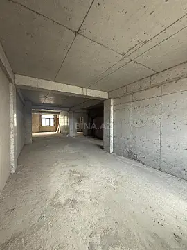 Satılır 3 otaqlı mənzil 141 m²