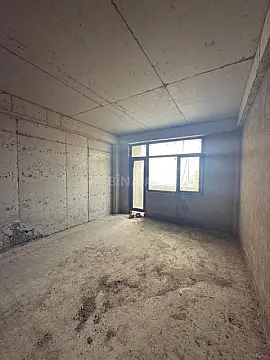 Satılır 3 otaqlı mənzil 141 m²