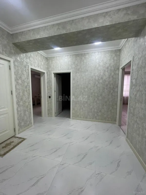 Kirayə verilir 2 otaqlı mənzil 75 m²