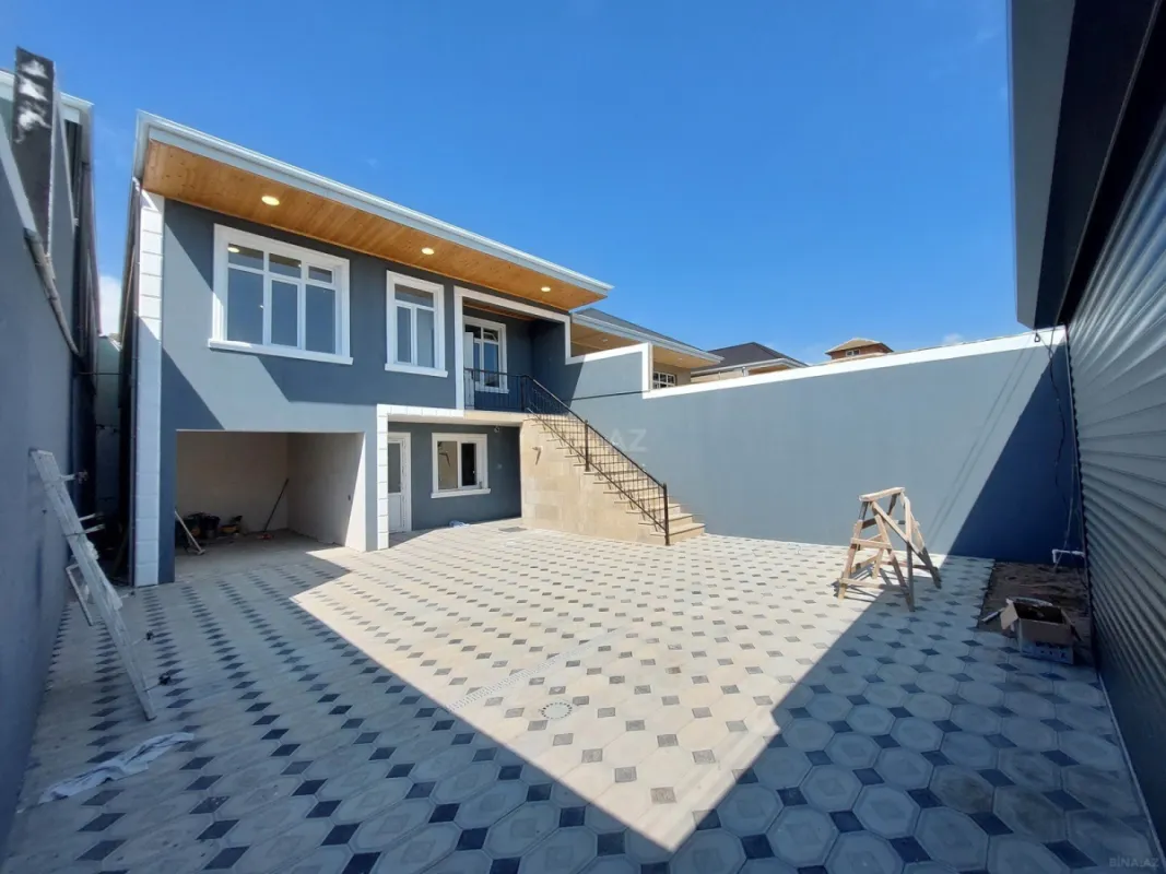 Satılır 6 otaqlı həyət evi 200 m²