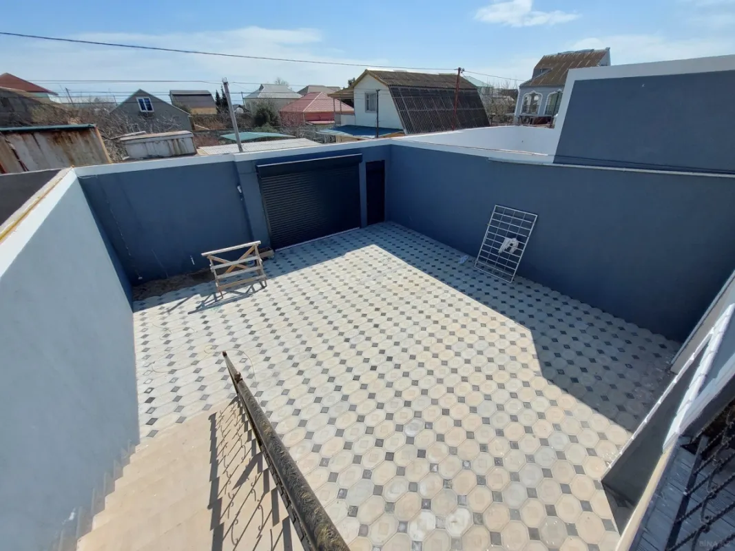 Satılır 6 otaqlı həyət evi 200 m²