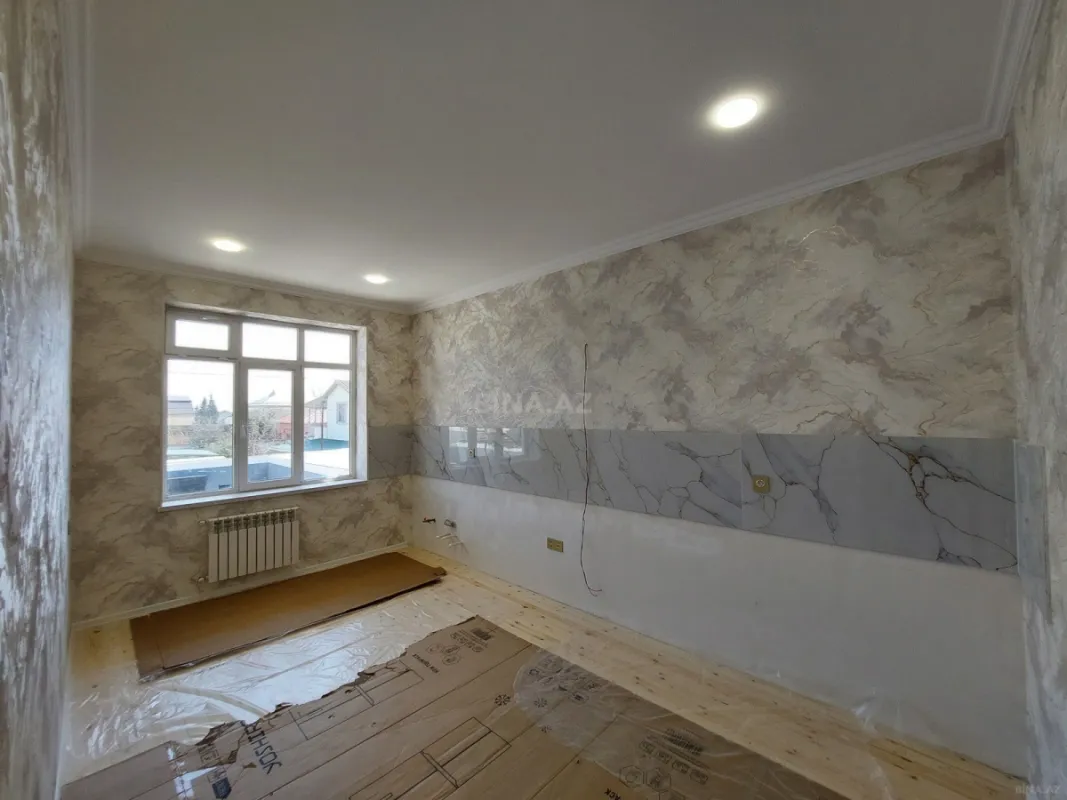 Satılır 6 otaqlı həyət evi 200 m²