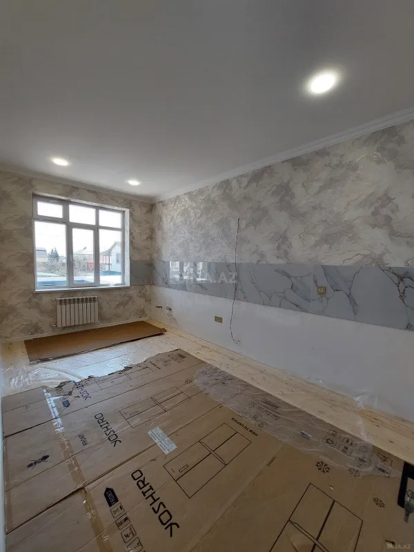 Satılır 6 otaqlı həyət evi 200 m²