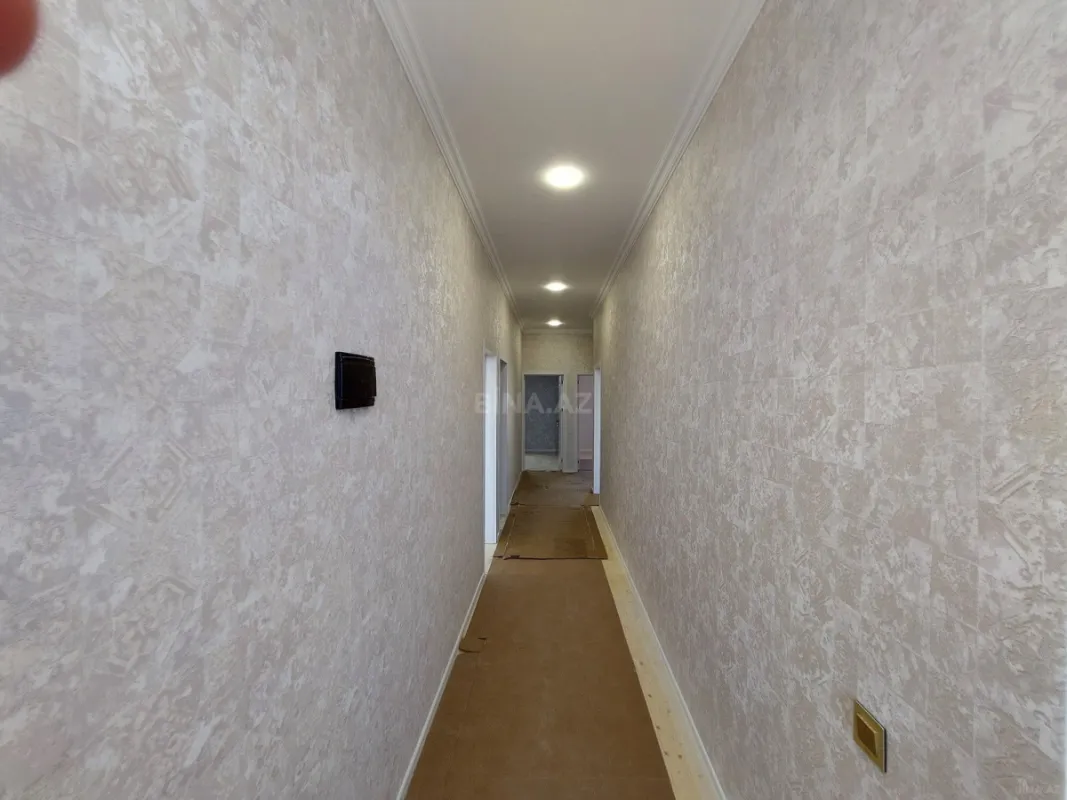 Satılır 6 otaqlı həyət evi 200 m²