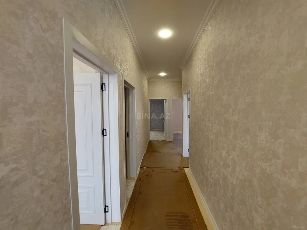 Satılır 6 otaqlı həyət evi 200 m²