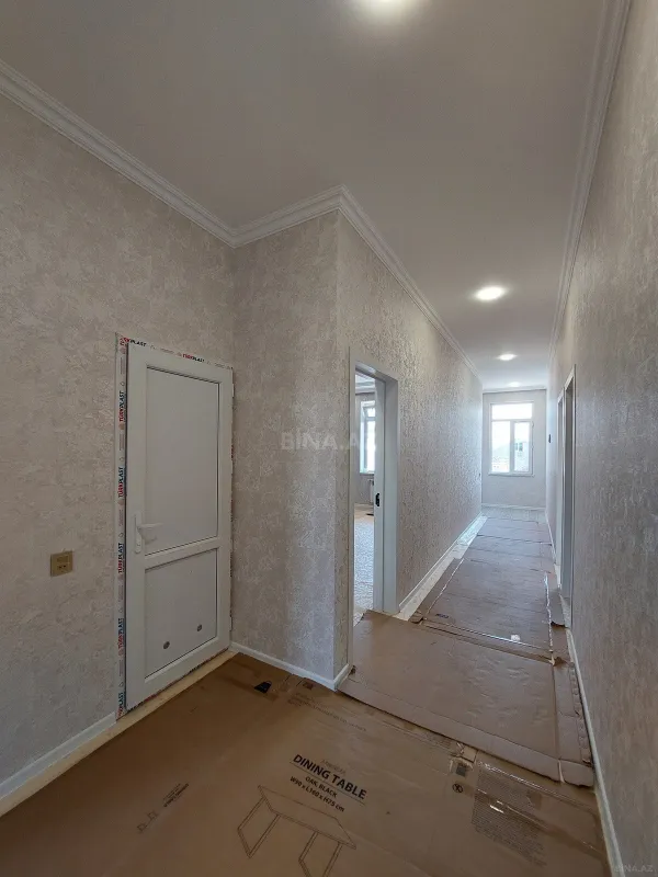 Satılır 6 otaqlı həyət evi 200 m²