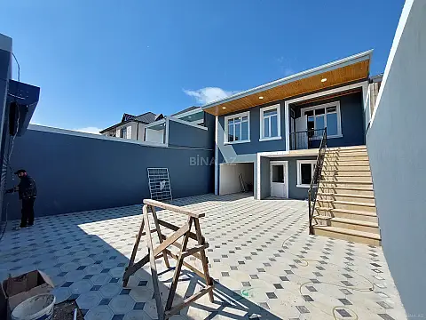 Satılır 6 otaqlı həyət evi 200 m²