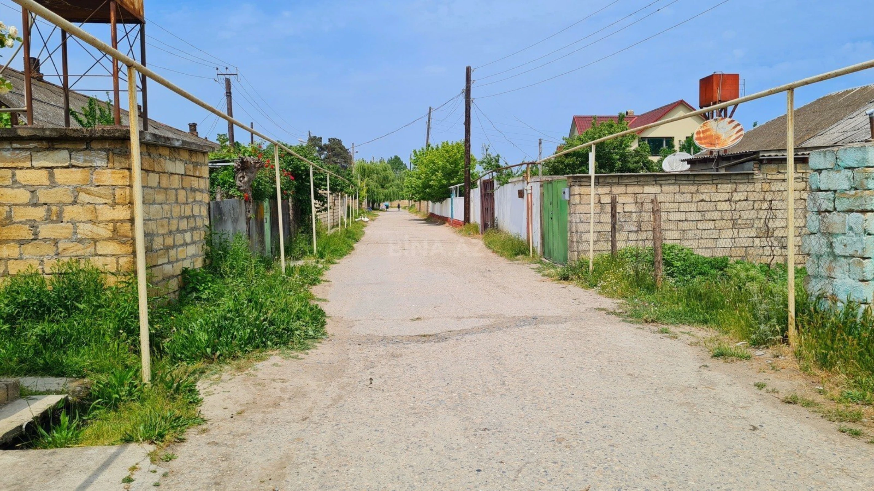 Satılır 3 otaqlı həyət evi 100 m²