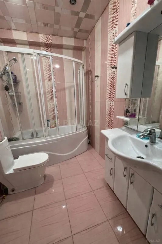 Kirayə verilir 3 otaqlı mənzil 145 m²