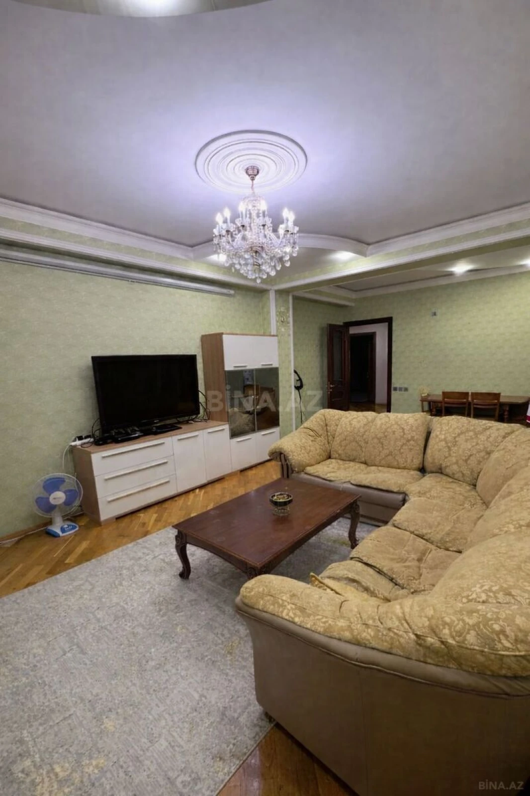 Kirayə verilir 3 otaqlı mənzil 145 m²