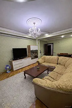 Kirayə verilir 3 otaqlı mənzil 145 m²