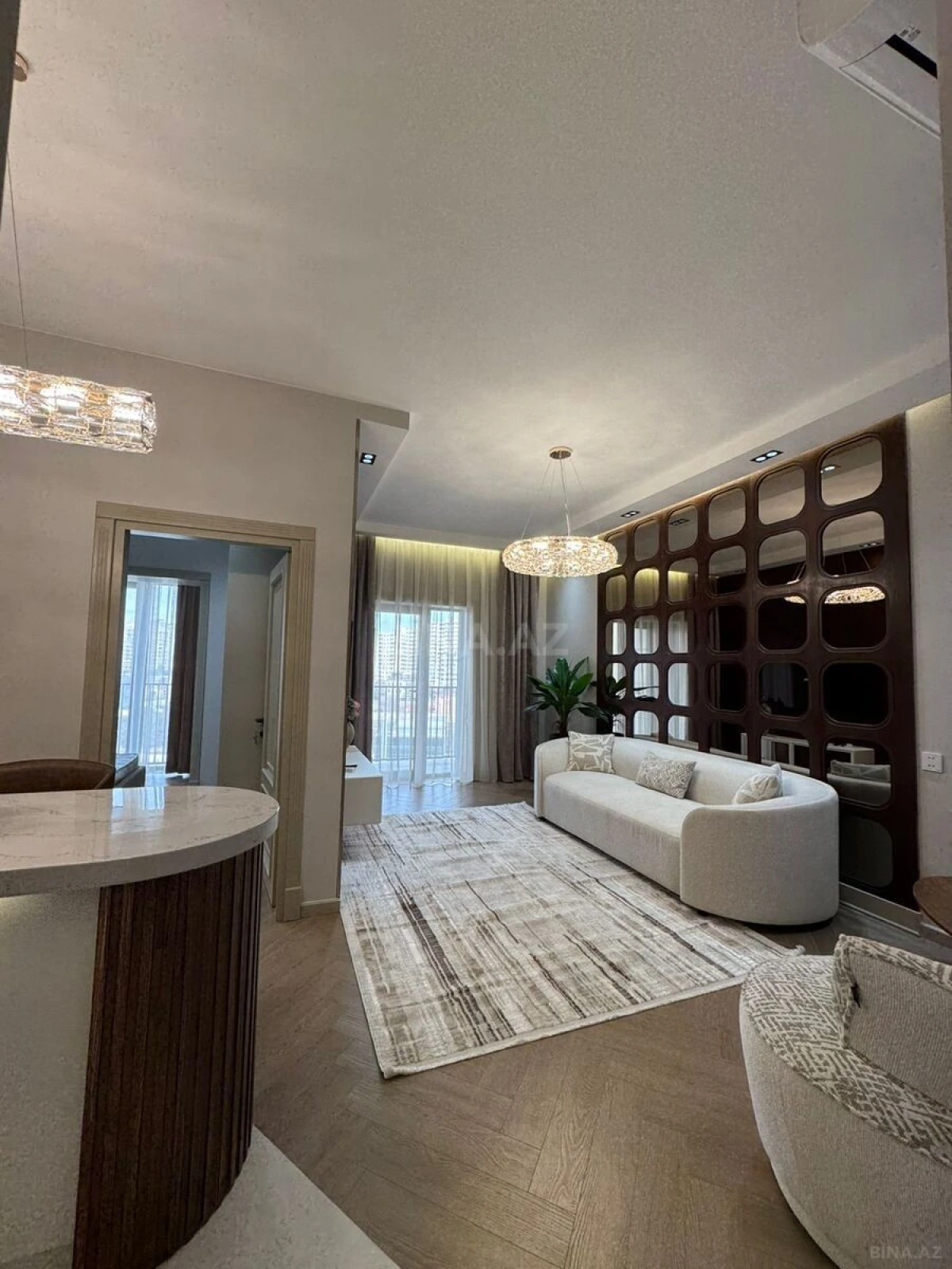 Satılır 2 otaqlı mənzil 68 m²
