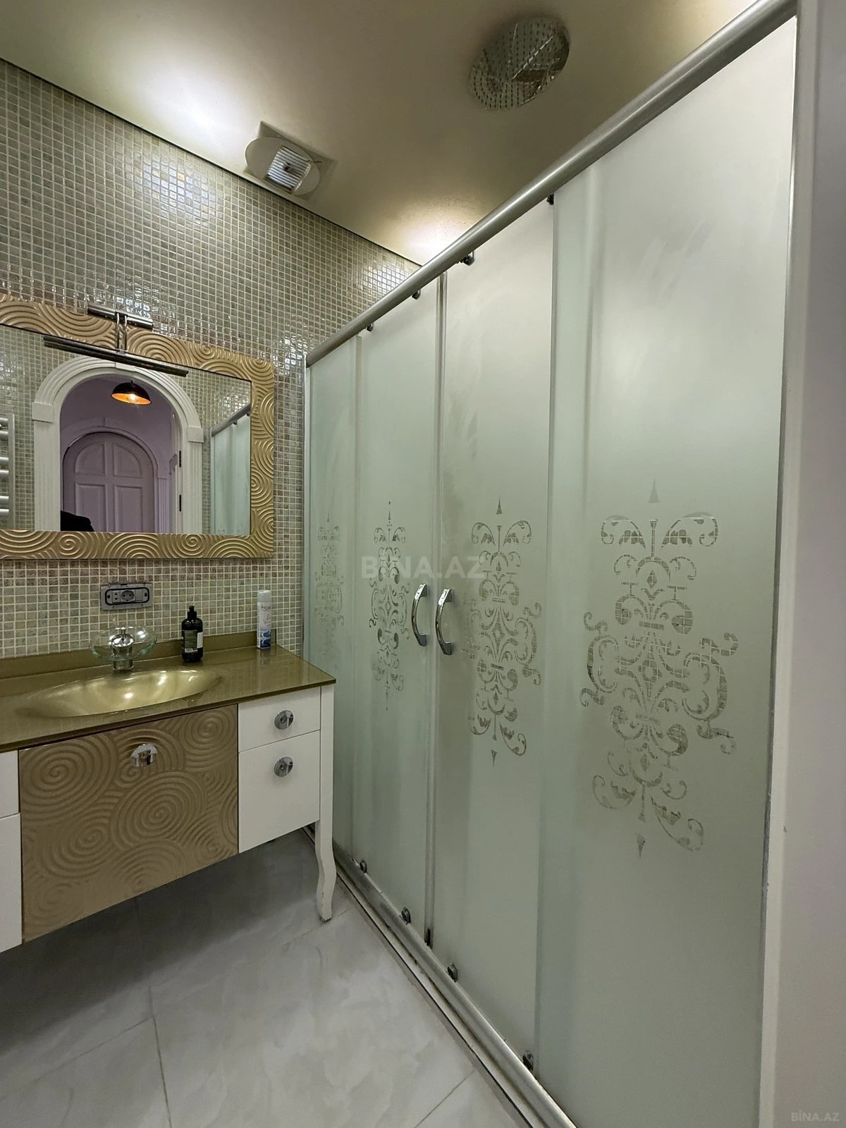 Satılır 3 otaqlı mənzil 61 m²