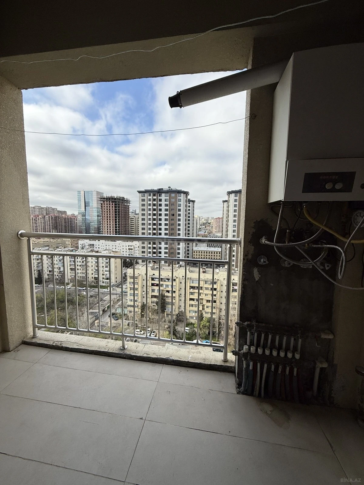 Satılır 3 otaqlı mənzil 61 m²