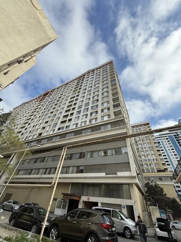 Satılır 3 otaqlı mənzil 61 m²