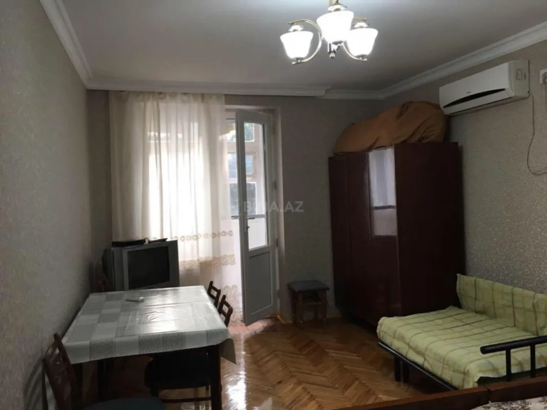 Kirayə verilir 1 otaqlı mənzil 40 m²
