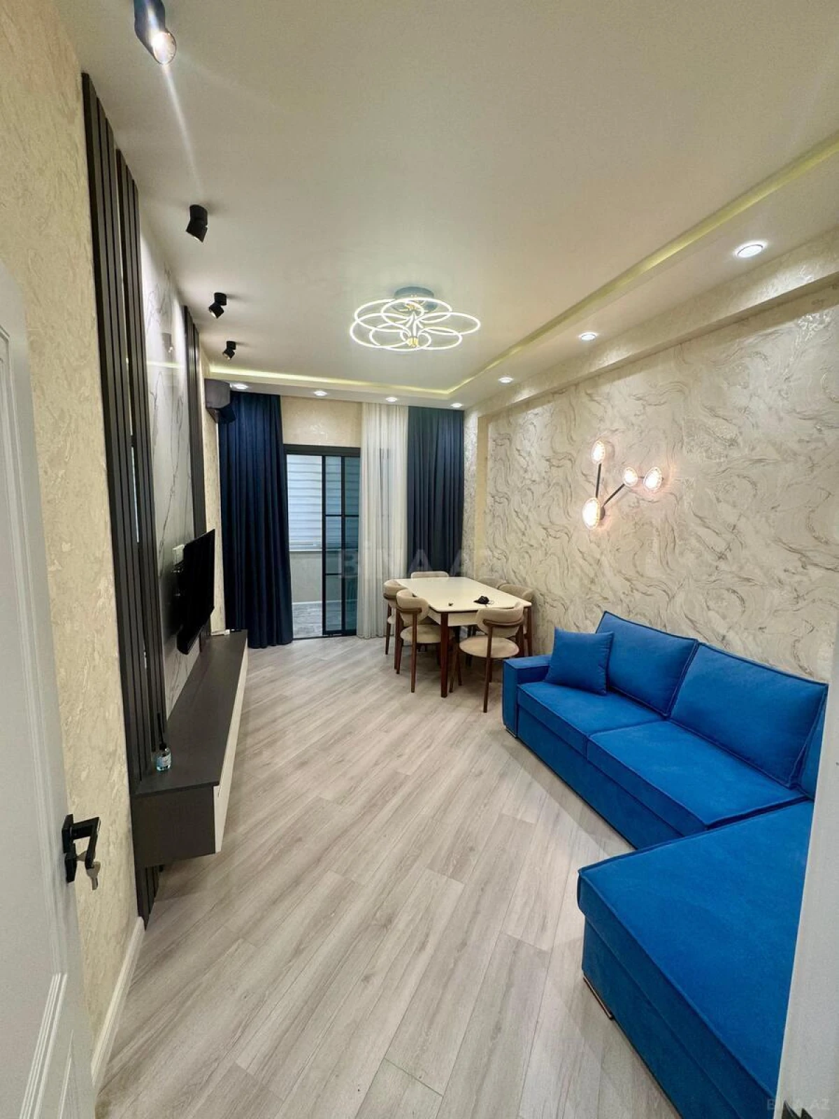 Satılır 2 otaqlı mənzil 55 m²