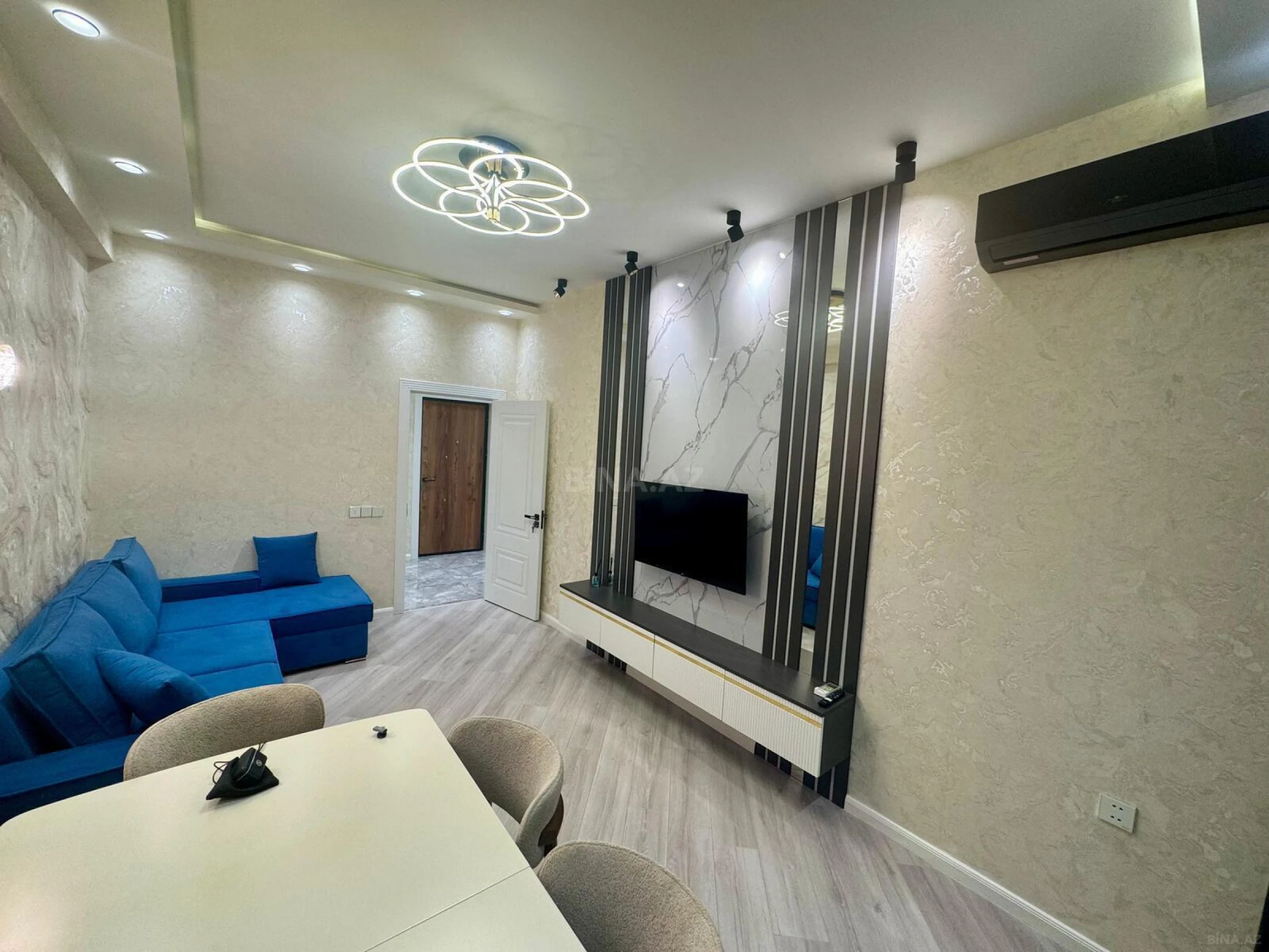 Satılır 2 otaqlı mənzil 55 m²