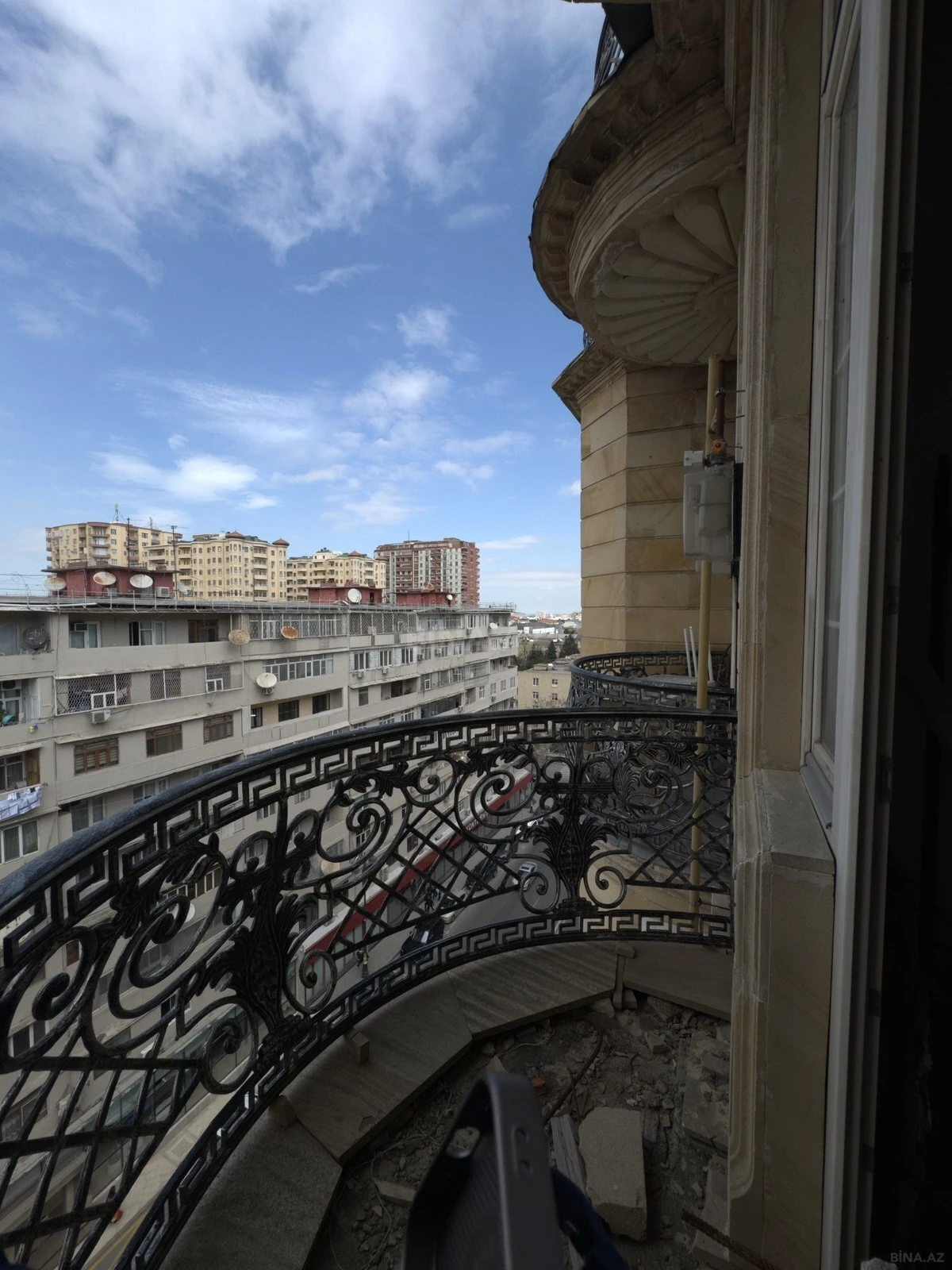 Satılır 3 otaqlı mənzil 150 m²