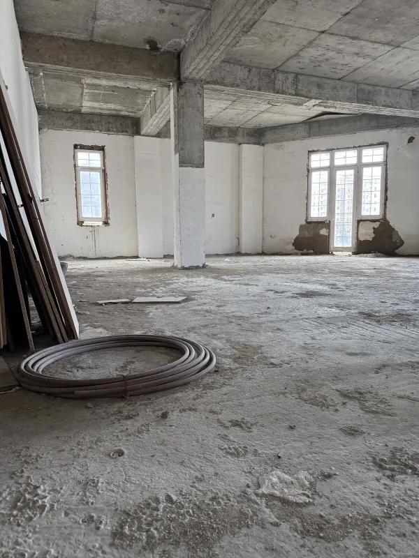 Satılır 3 otaqlı mənzil 150 m²