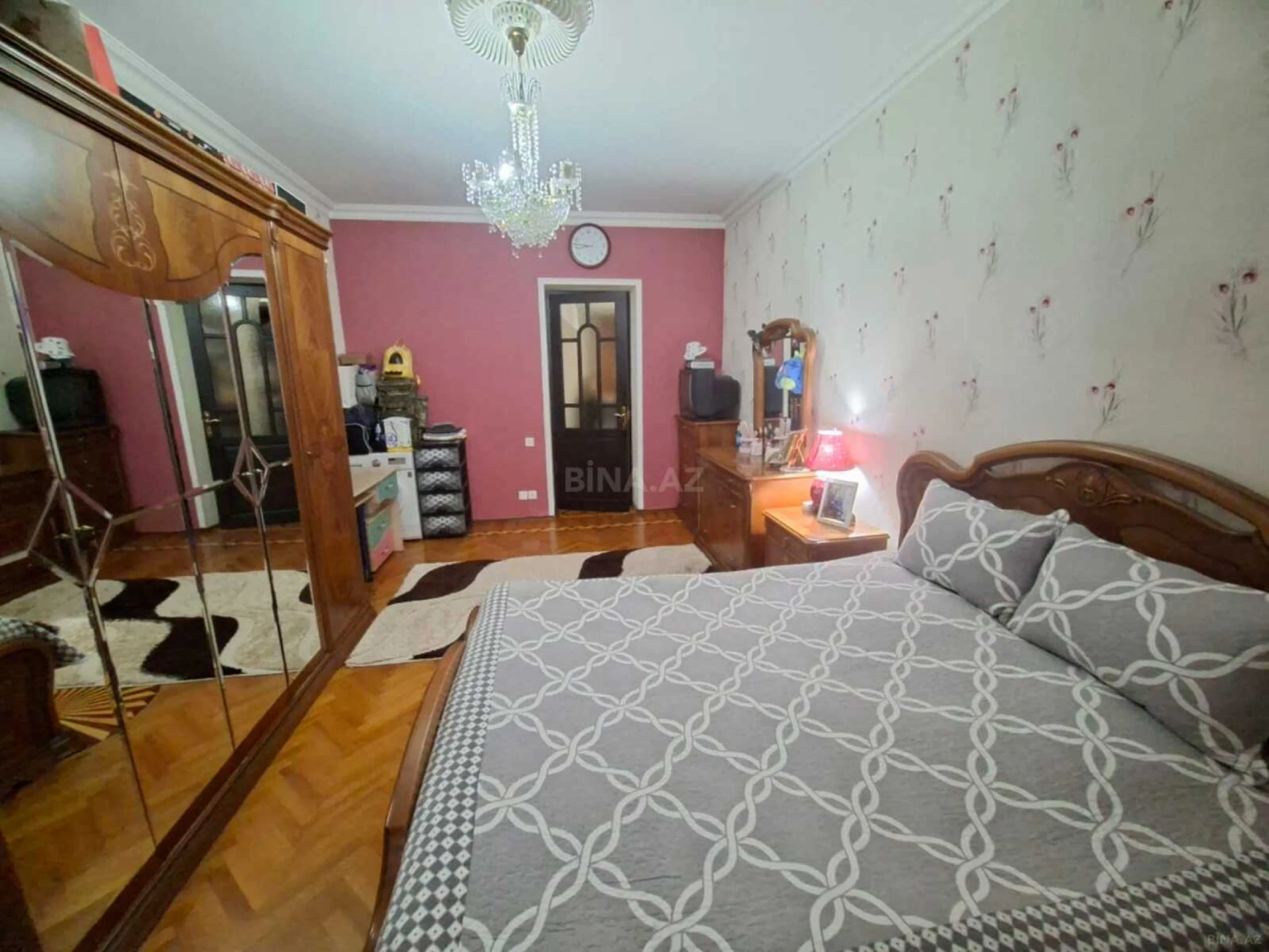 Satılır 3 otaqlı mənzil 90 m²