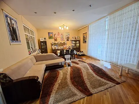 Satılır 3 otaqlı mənzil 90 m²