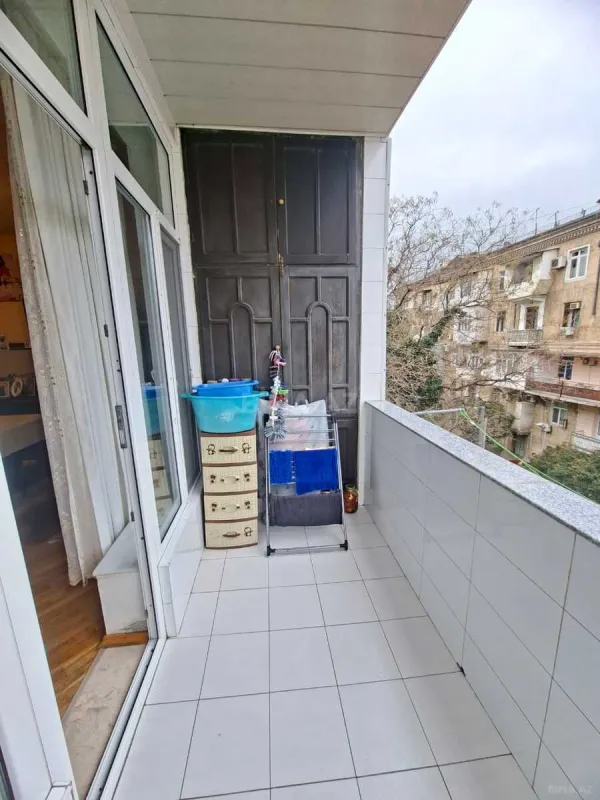 Satılır 3 otaqlı mənzil 90 m²