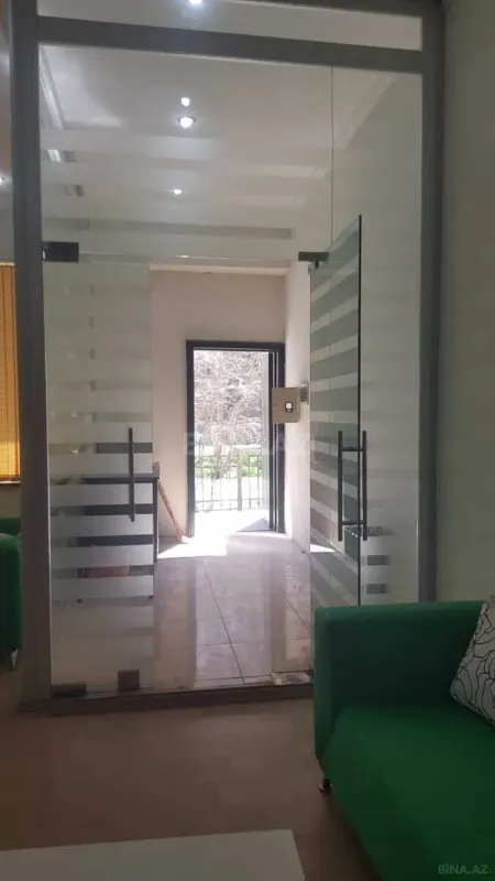 Kirayə verilir obyekt 250 m²