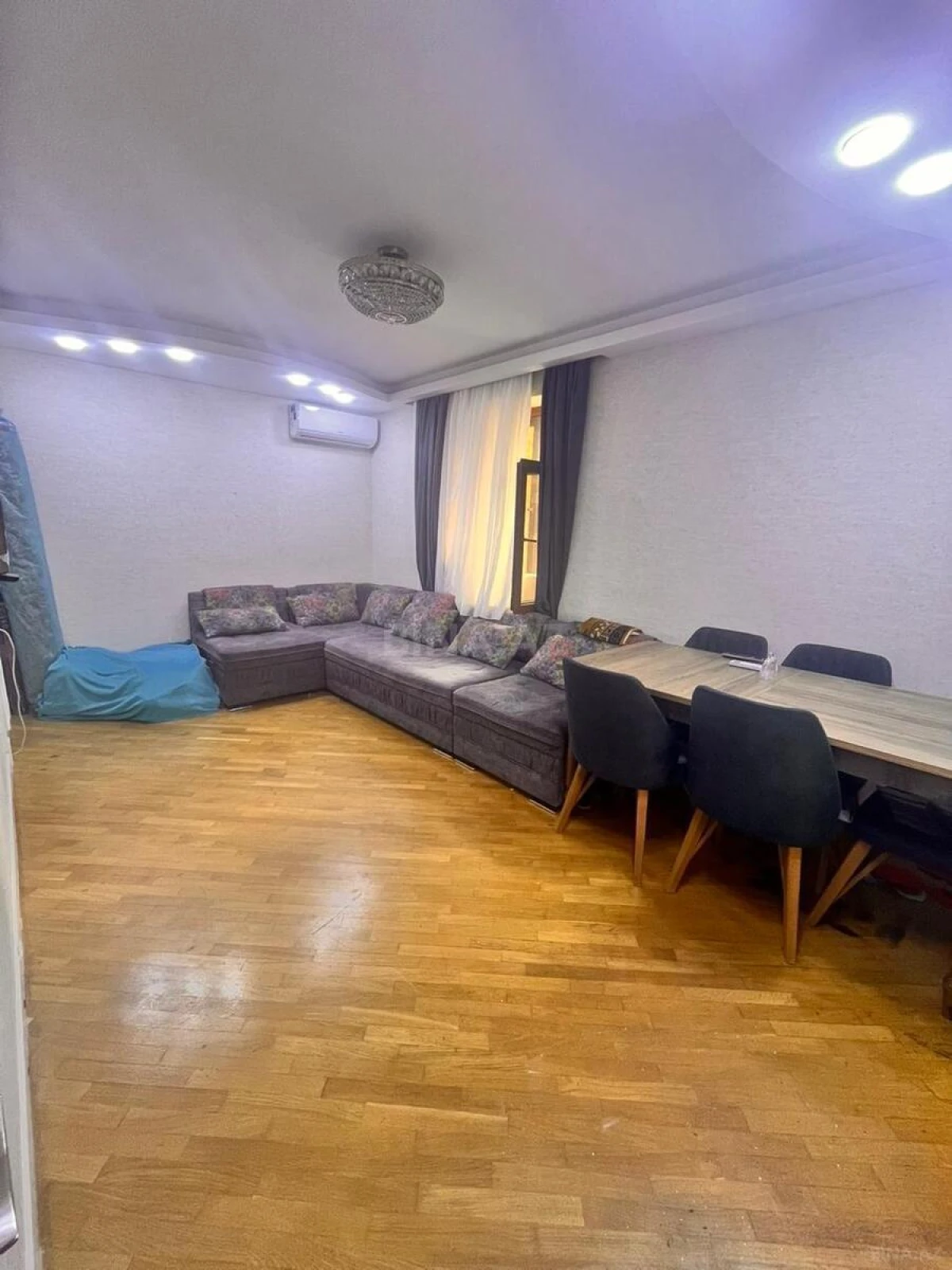 Kirayə verilir 2 otaqlı mənzil 50 m²