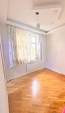 Kirayə verilir 2 otaqlı mənzil 50 m²