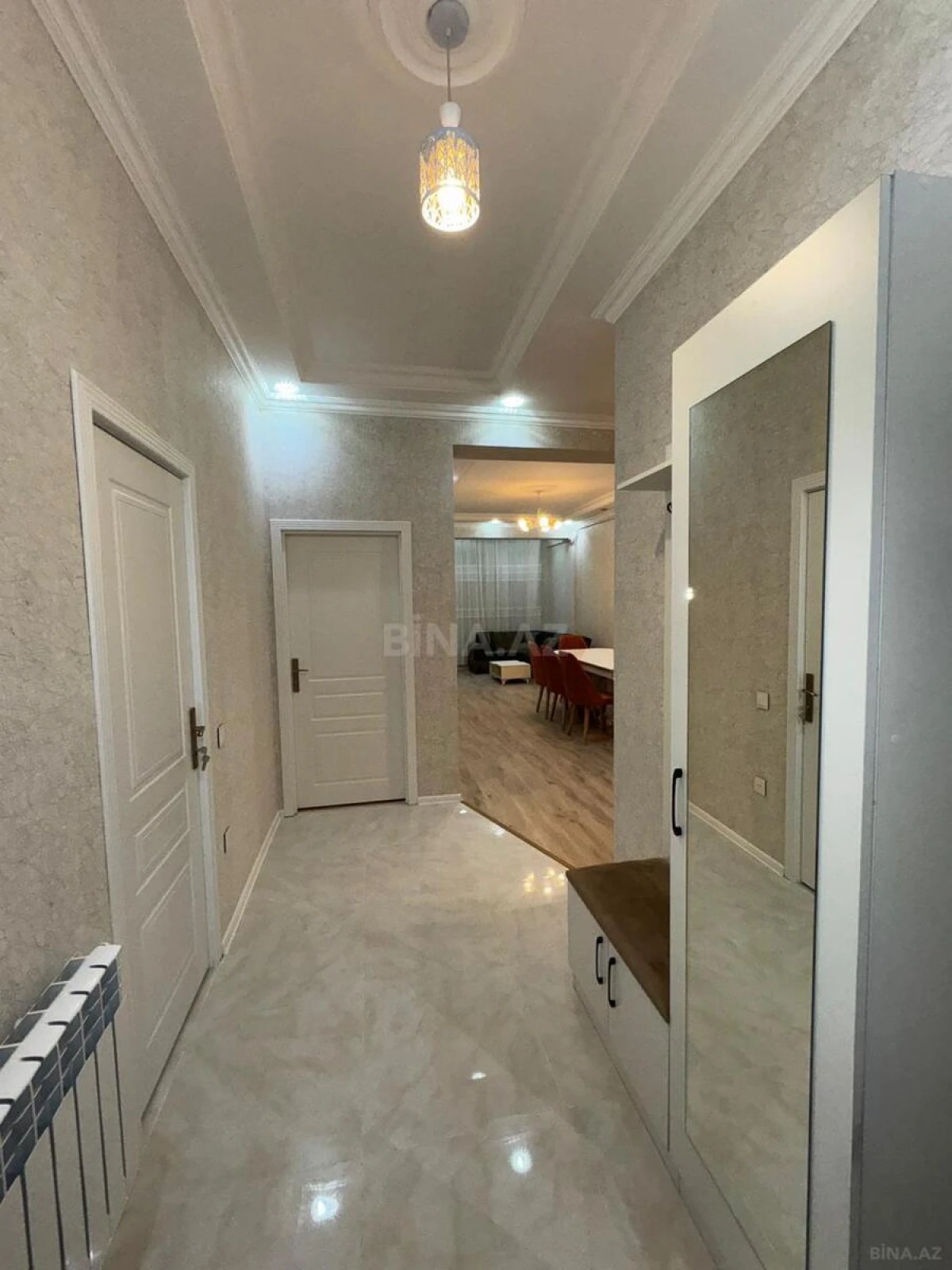 Kirayə verilir 2 otaqlı mənzil 70 m²