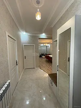 Kirayə verilir 2 otaqlı mənzil 70 m²
