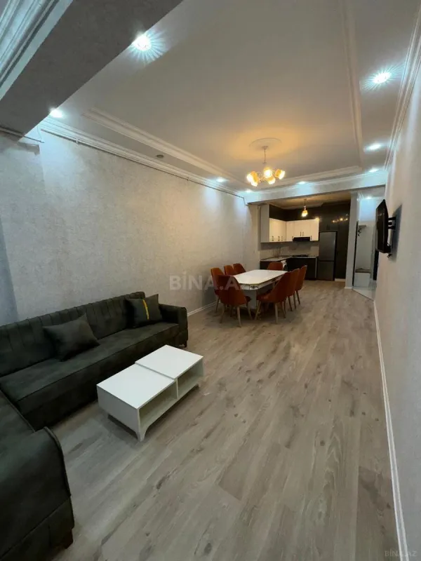 Kirayə verilir 2 otaqlı mənzil 70 m²