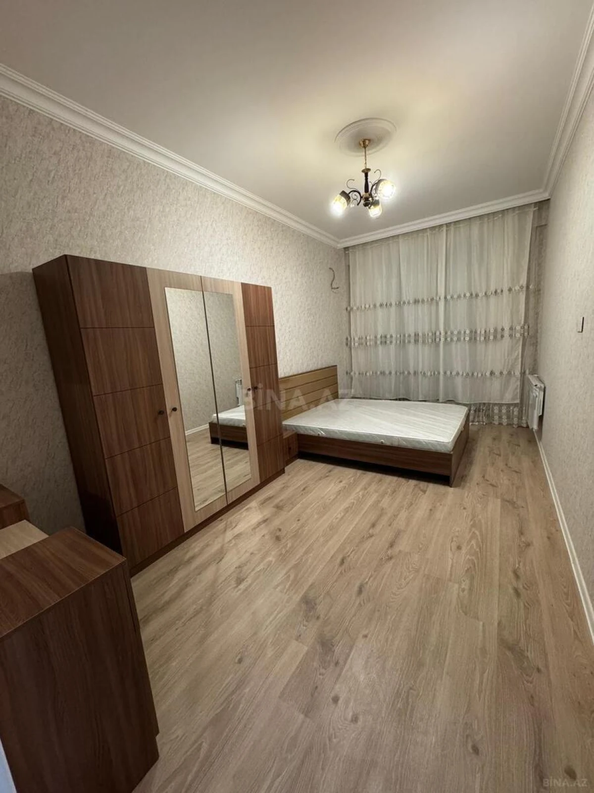 Kirayə verilir 2 otaqlı mənzil 70 m²