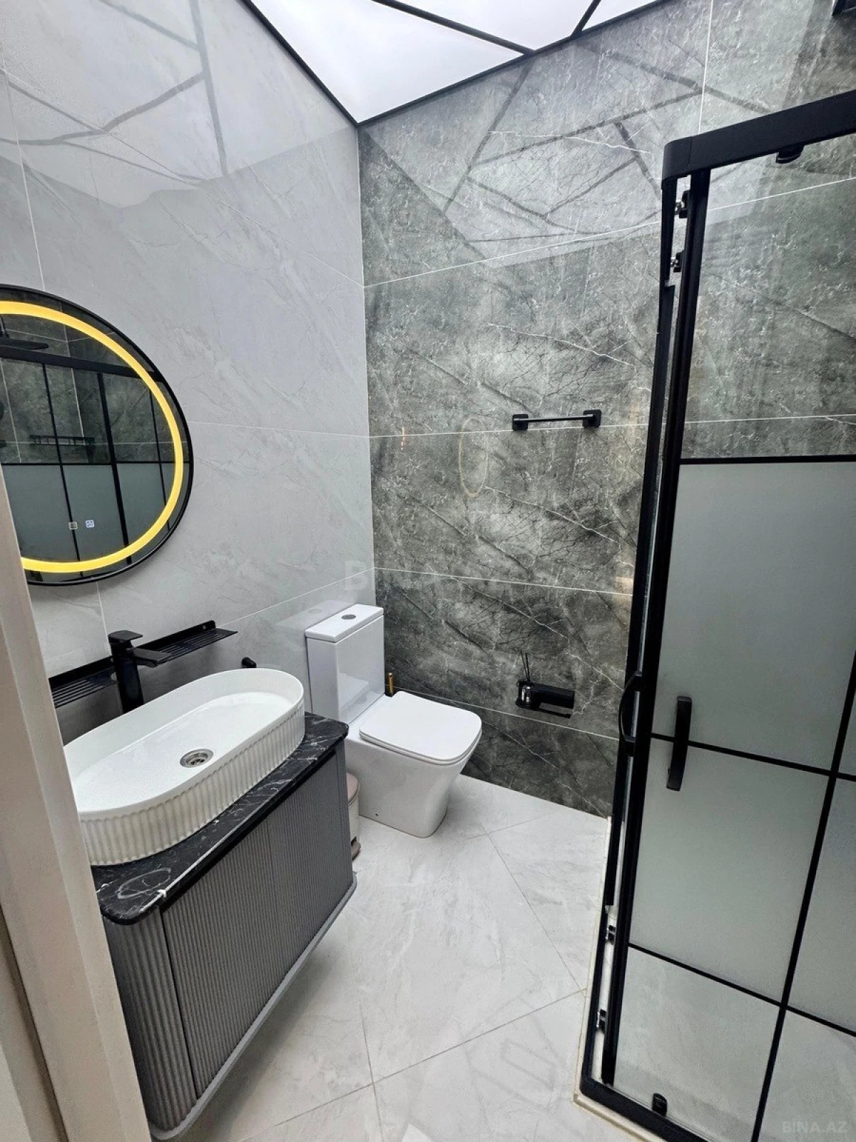 Satılır 2 otaqlı mənzil 55 m²