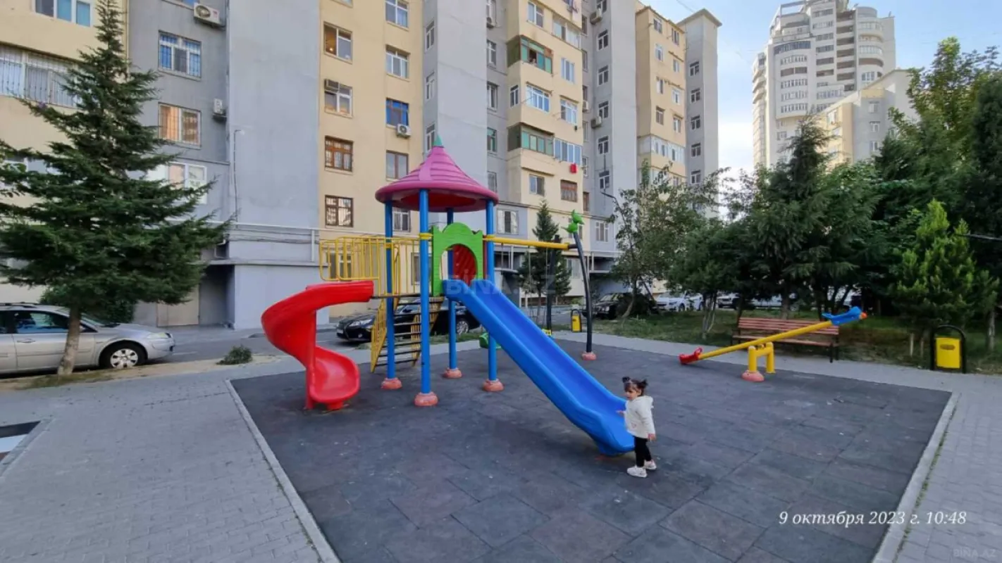 Kirayə verilir 2 otaqlı mənzil 88 m²