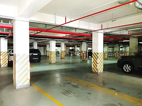 Kirayə verilir 2 otaqlı mənzil 88 m²