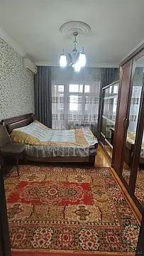 Satılır 5 otaqlı mənzil 120 m²