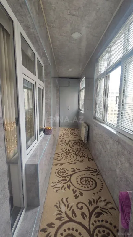 Satılır 5 otaqlı mənzil 120 m²