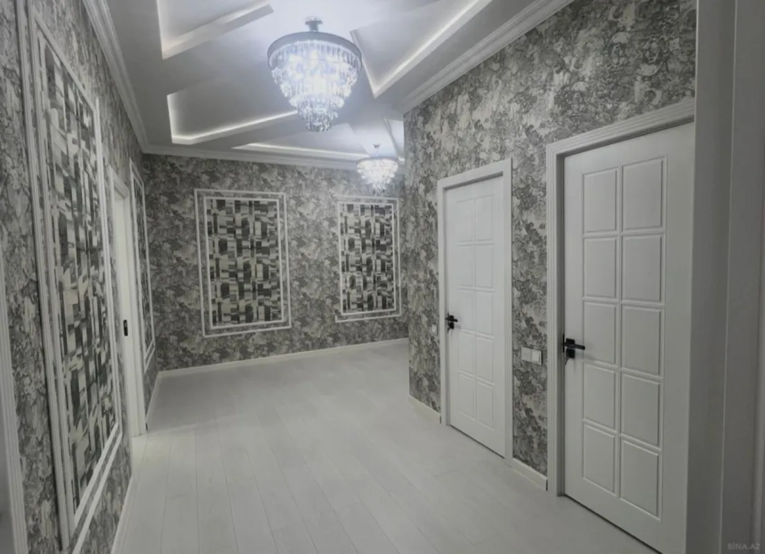 Satılır 3 otaqlı mənzil 127 m²