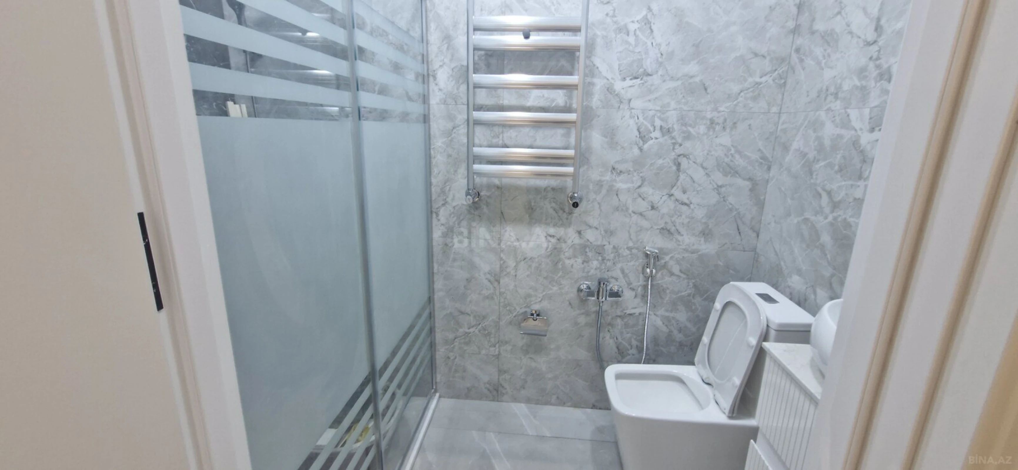 Satılır 2 otaqlı mənzil 58 m²