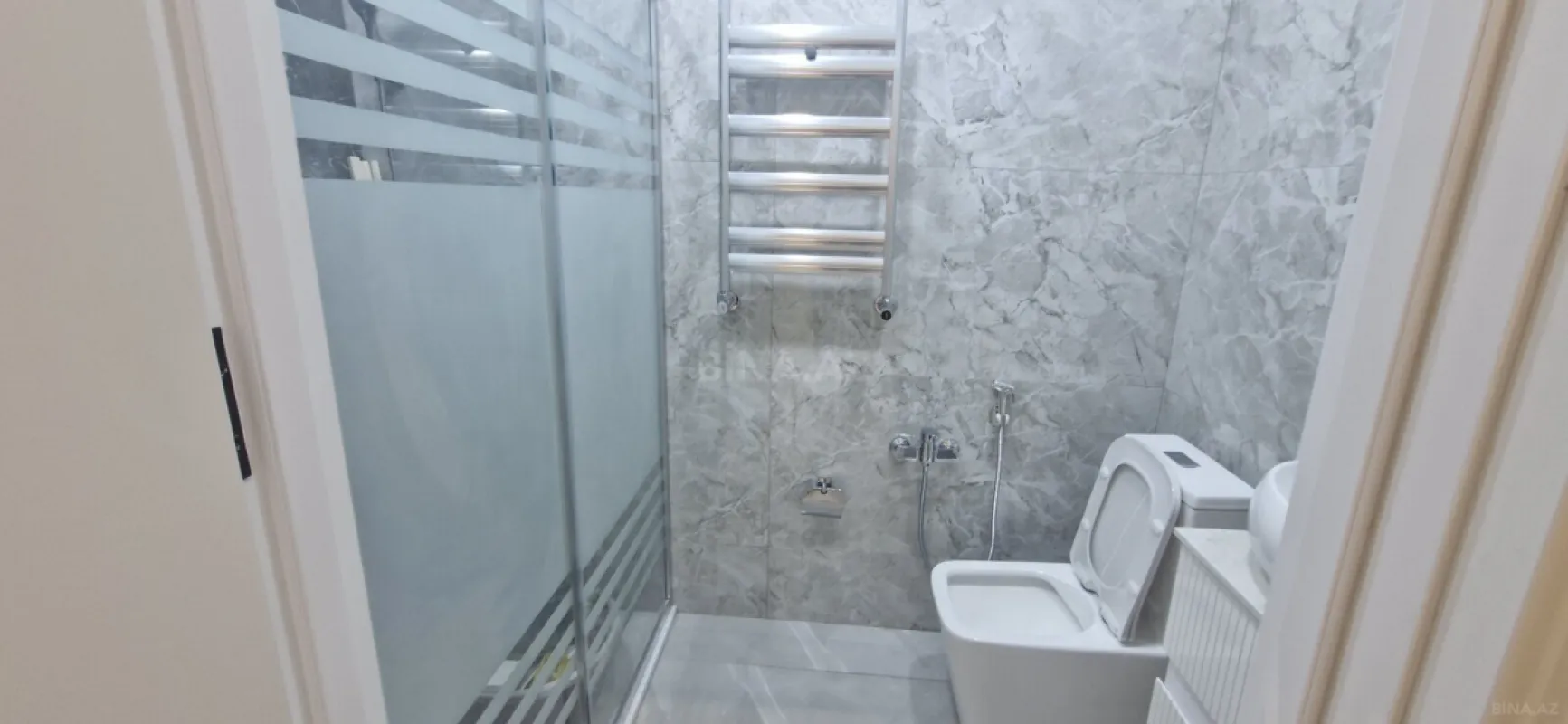 Satılır 2 otaqlı mənzil 58 m²
