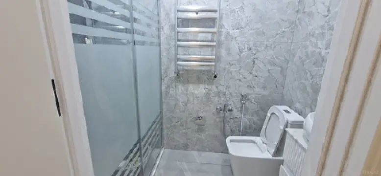 Satılır 2 otaqlı mənzil 58 m²