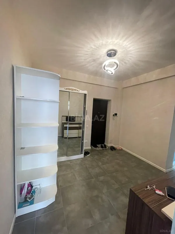 Kirayə verilir 2 otaqlı mənzil 100 m²