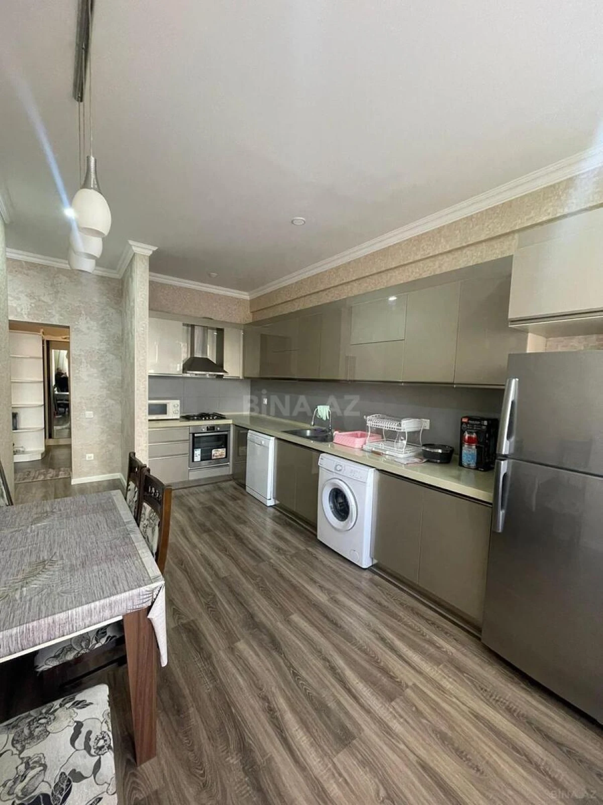 Kirayə verilir 2 otaqlı mənzil 100 m²